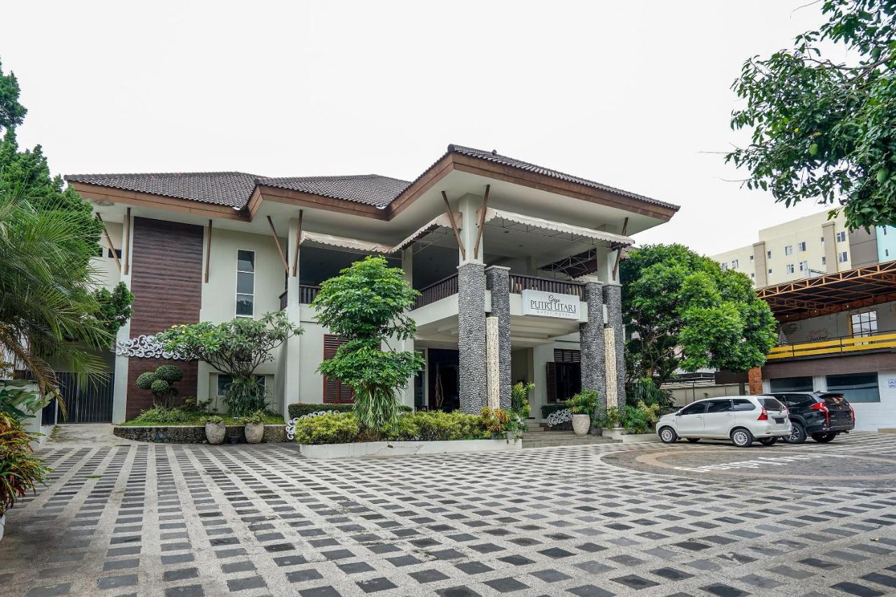 Oyo 282 Putri Utari Residence Malang Extérieur photo